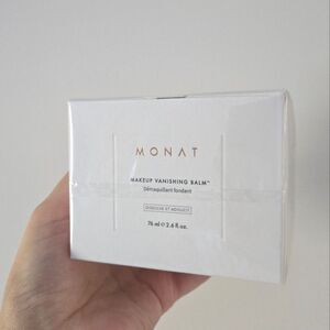 Monat Makeup Vanishing balm